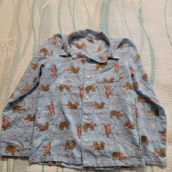 Adorable sloth flannel holiday pajamas, size 12 - Picture 4 of 4